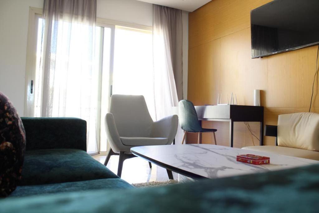 Appt 22 Bloc G- Hicherraton Plage Residence Bella Vista, Bouznika Bay الصخيرات المظهر الخارجي الصورة